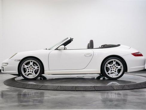 Used 2005 Porsche 911 Carrera image 10