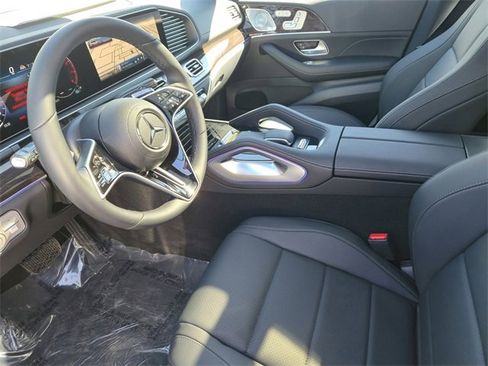 New 2025 Mercedes-Benz GLS 450 4MATIC image 14
