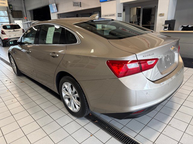 Used 2025 Chevrolet Malibu LT FWD image 5