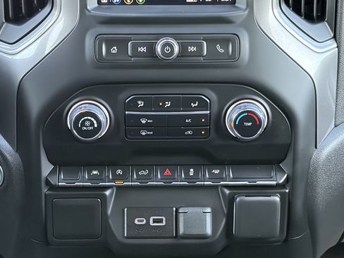 Used 2023 Chevrolet Silverado 1500 Custom RWD image 15