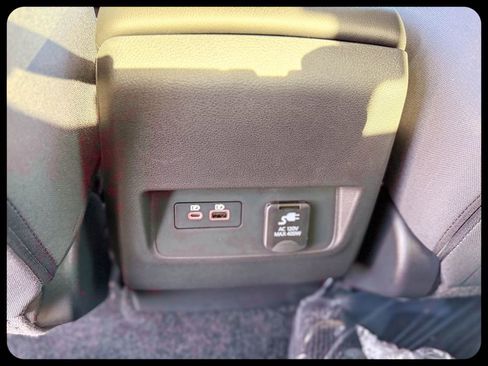 New 2025 Nissan Frontier SV w/ SV Convenience Package image 22