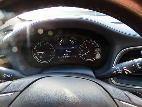 Used 2020 Buick Enclave Essence w/ Sport Touring Edition image 32