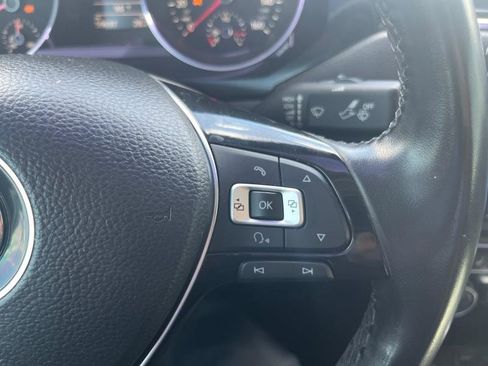 Used 2017 Volkswagen Jetta SEL image 19