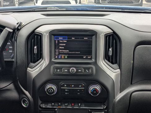 Used 2022 Chevrolet Silverado 1500 Custom AWD/4WD image 19