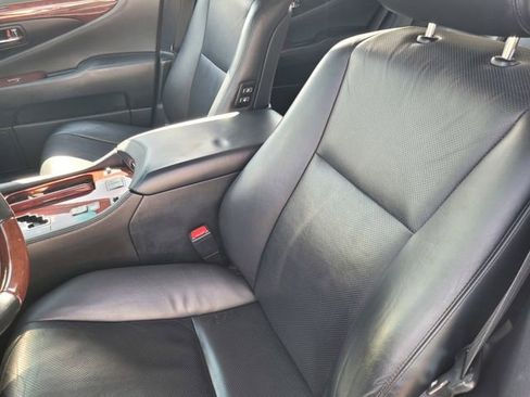 Used 2008 Lexus LS 460 image 11