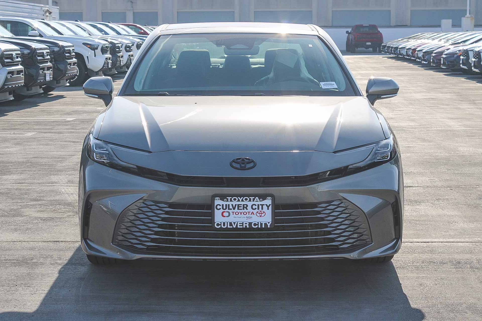 New 2026 Toyota Camry XLE FWD image 2