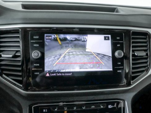 Certified 2022 Volkswagen Atlas SEL image 7