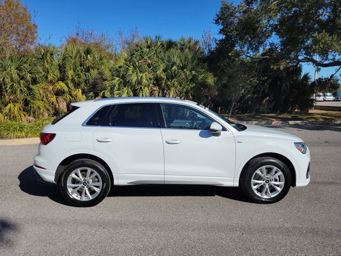 Used 2025 Audi Q3 2.0T Premium Plus w/ Premium Plus Package image 3