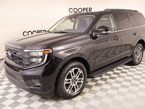 Used 2025 Ford Expedition Active AWD/4WD image 11