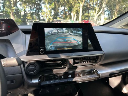 Used 2025 Toyota Prius LE image 17