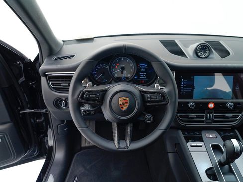 New 2026 Porsche Macan S image 22