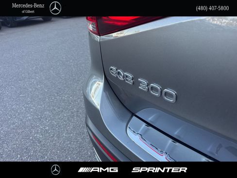 Certified 2023 Mercedes-Benz EQB 300 4MATIC image 5