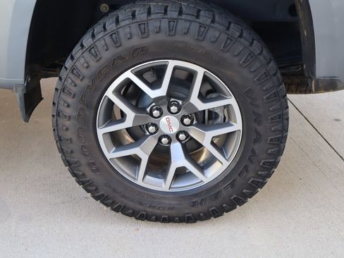 Used 2022 GMC Canyon AT4 AWD/4WD image 28