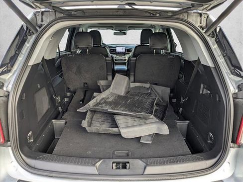 Certified 2023 Ford Explorer XLT w/ Equipment Group 202A image 7