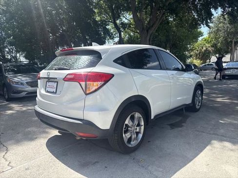 Used 2019 Honda HR-V LX image 7