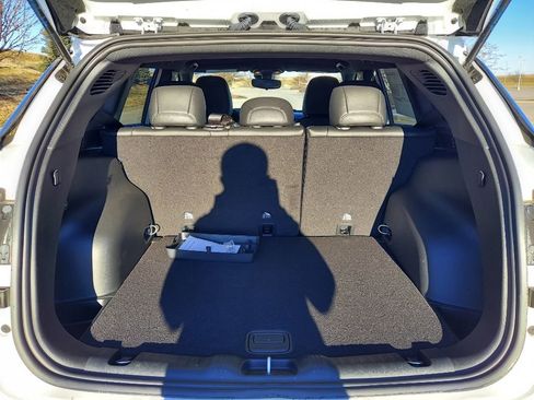 New 2023 Jeep Compass Latitude w/ Mopar Graphics Package image 27