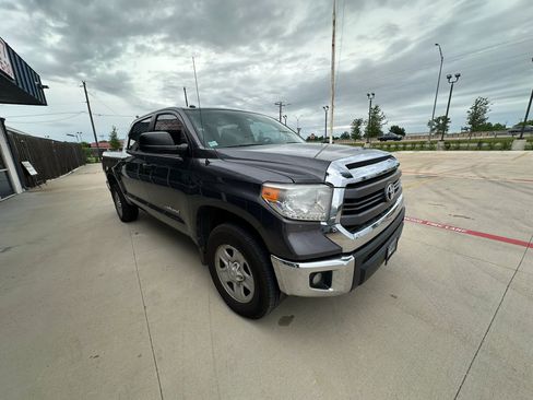 Used 2015 Toyota Tundra SR5 AWD/4WD image 7
