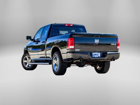Used 2017 RAM 1500 Express AWD/4WD image 8