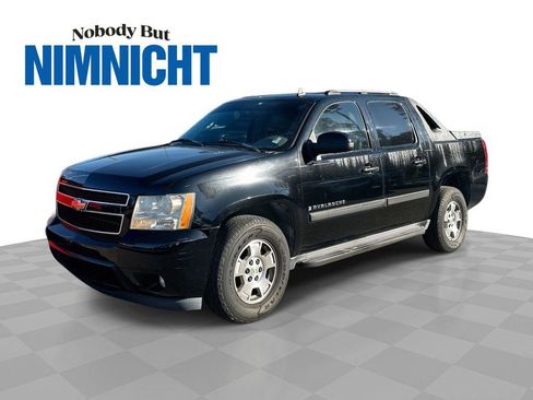 Used 2007 Chevrolet Avalanche LT w/ LT Preferred Equipment Group image 1