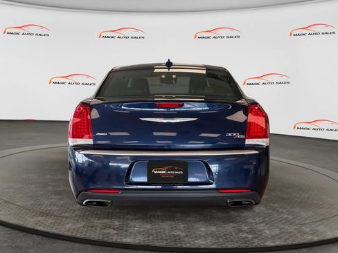 Used 2016 Chrysler 300 C Platinum w/ Safetytec Plus Group AWD/4WD image 9
