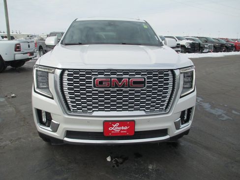 Certified 2022 GMC Yukon XL Denali image 11