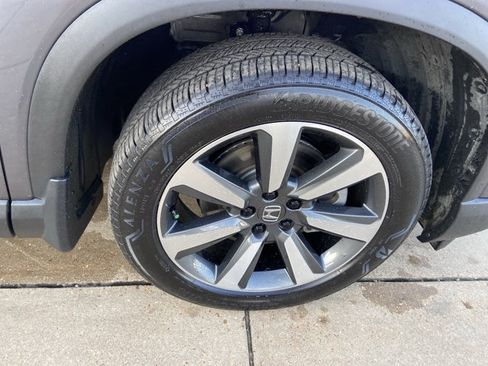 Used 2025 Honda Pilot Elite image 35