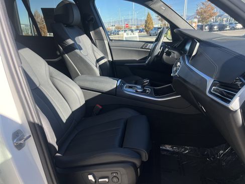 Used 2021 BMW X5 xDrive40i w/ Convenience Package image 28