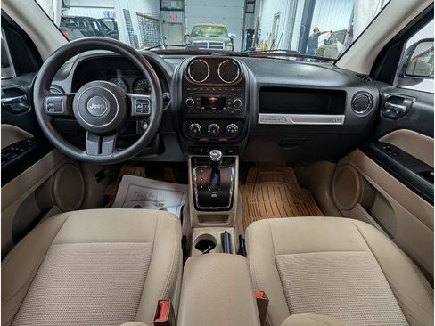 Used 2014 Jeep Compass Sport w/ Power Value Group FWD image 9