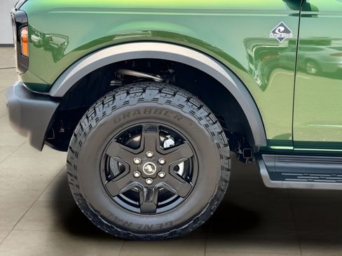 Used 2025 Ford Bronco Outer Banks AWD/4WD image 36