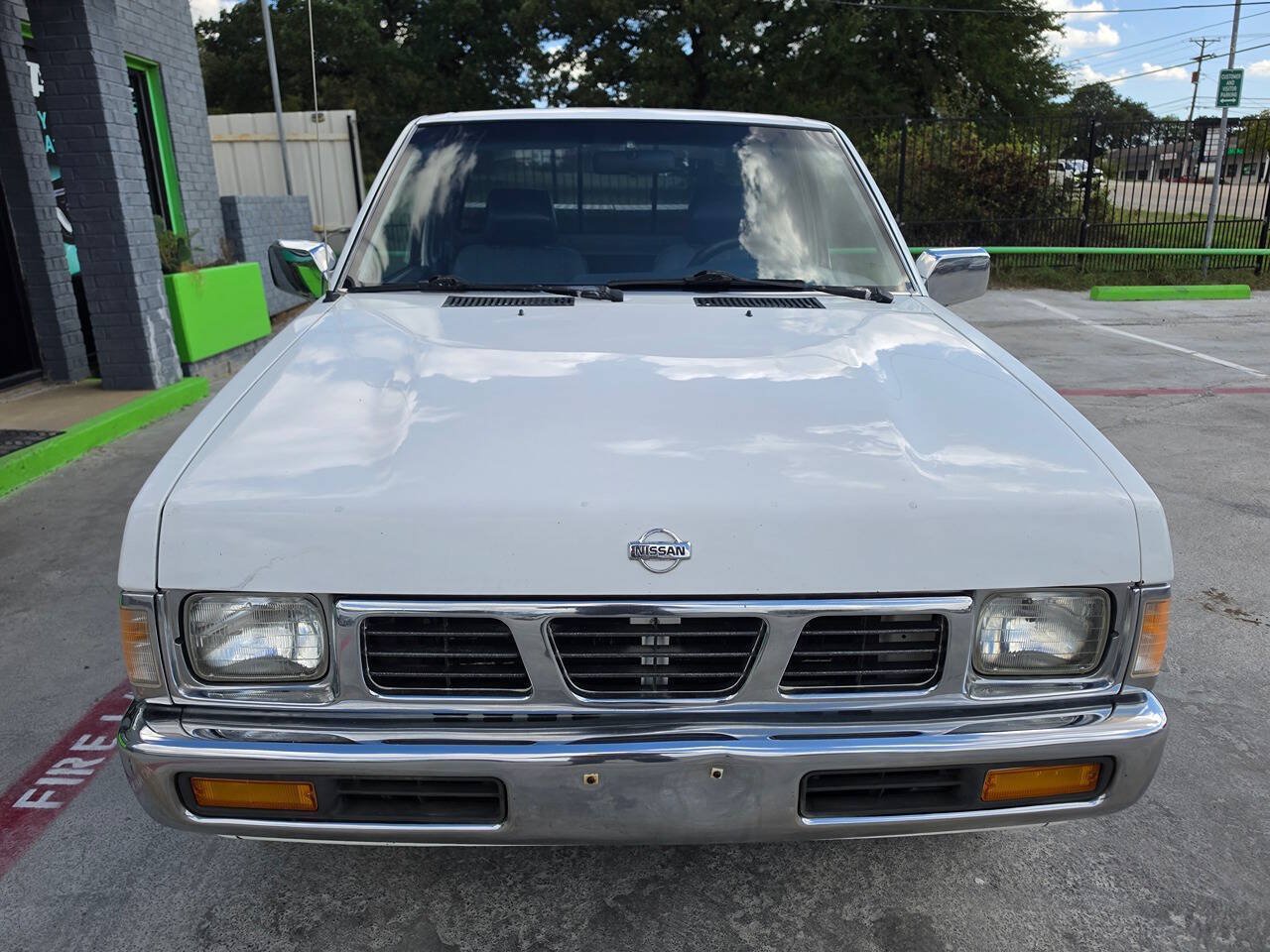 Used 1995 Nissan Pickup XE RWD image 7