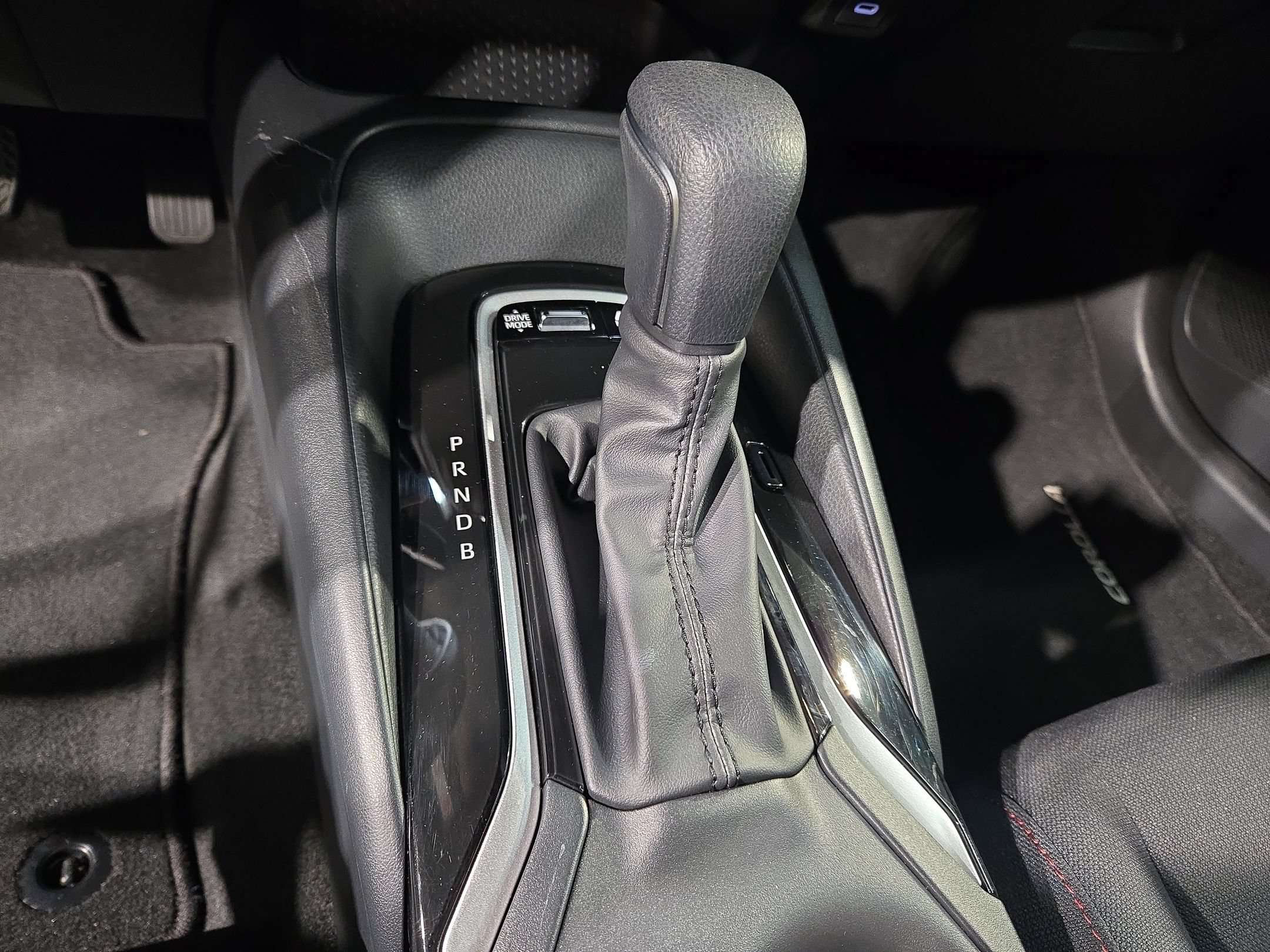 Certified 2026 Toyota Corolla SE FWD image 32