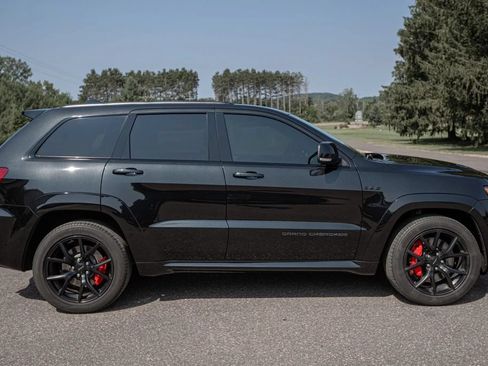 Used 2016 Jeep Grand Cherokee SRT AWD/4WD image 6