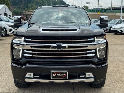 Used 2022 Chevrolet Silverado 2500 High Country w/ LPO, Dark Essentials Package AWD/4WD image 9