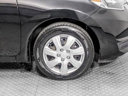 Used 2019 Nissan Versa Note SV image 32