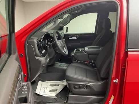 New 2025 Chevrolet Silverado 1500 LT w/ Convenience Package II image 12