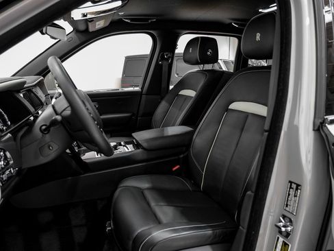 Used 2023 Rolls-Royce Cullinan Black Badge w/ Driver's Package AWD/4WD image 35