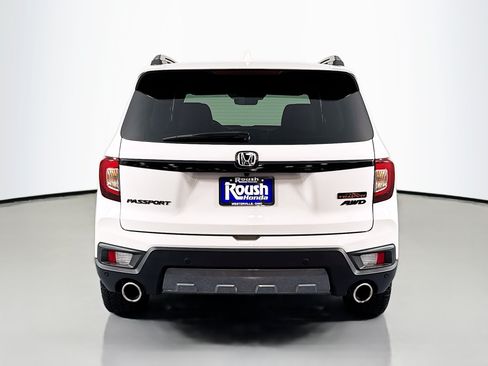 Certified 2024 Honda Passport TrailSport image 6