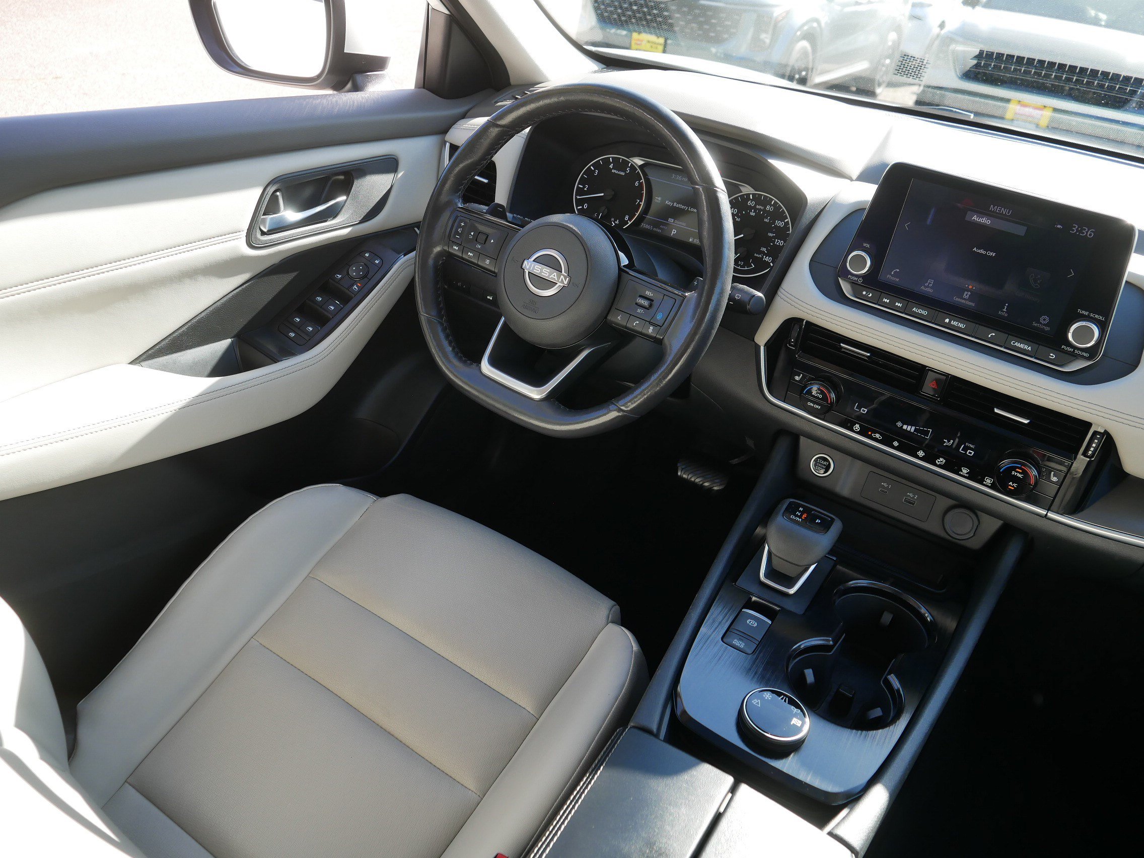 Certified 2023 Nissan Rogue SV w/ SV Premium Package AWD/4WD image 9