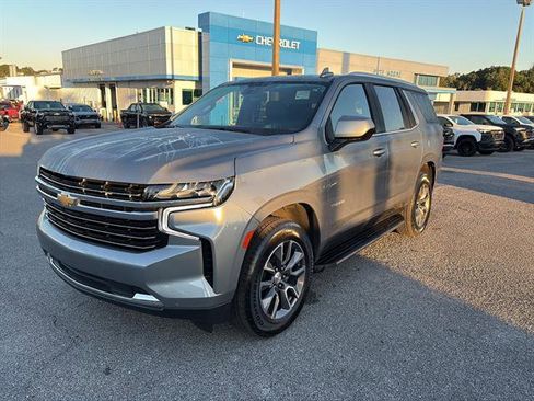 Used 2023 Chevrolet Tahoe LT image 3