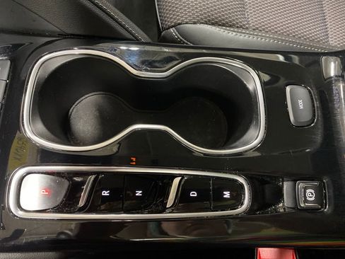 Used 2023 Buick Envision Preferred w/ Sport Touring Package AWD/4WD image 22
