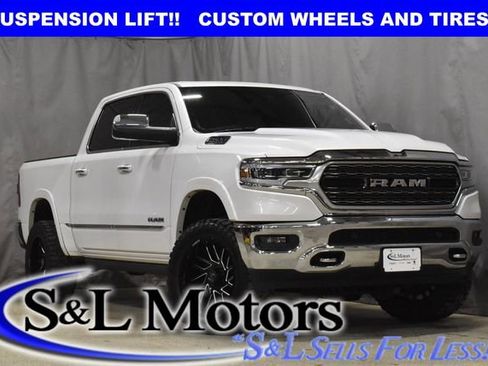 Used 2019 RAM 1500 Limited image 1