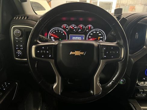 Used 2021 Chevrolet Silverado 1500 LTZ w/ Z71 Off-Road Package image 11