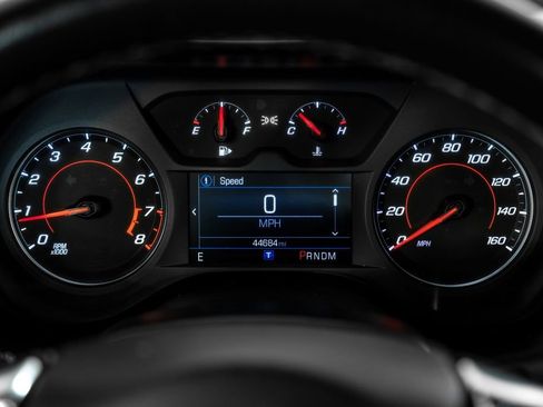 Used 2023 Chevrolet Camaro LT RWD image 16