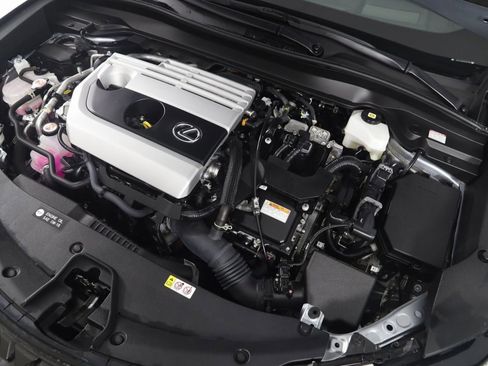 Used 2023 Lexus UX 250h AWD w/ Accessory Package (Z2) image 18