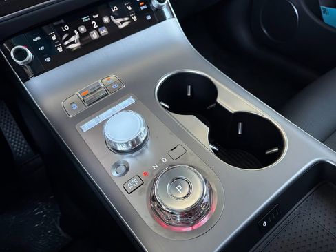 New 2026 Genesis GV70 2.5T Advanced AWD/4WD image 22