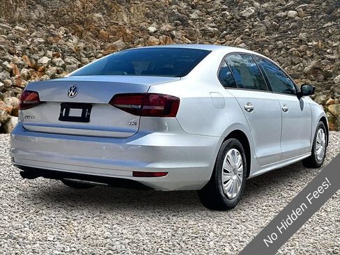 Used 2016 Volkswagen Jetta S FWD image 2