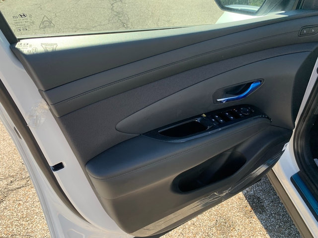 New 2026 Hyundai Tucson Limited AWD/4WD image 16