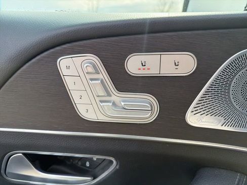 Used 2021 Mercedes-Benz GLE 350 4MATIC image 26