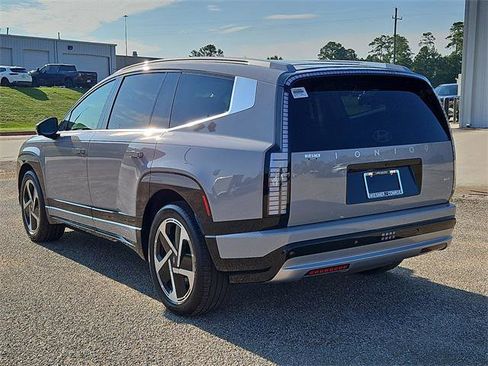 New 2026 Hyundai Ioniq 9 Limited image 7