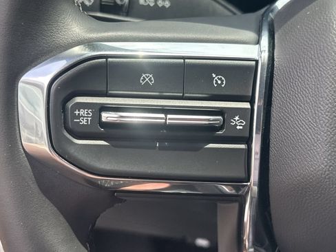 Used 2024 GMC Canyon Elevation w/ Convenience Package RWD image 24